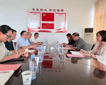 驻校纪检监察组组长、校党委常委、纪委书记曹泽华一行来基建处调研工作